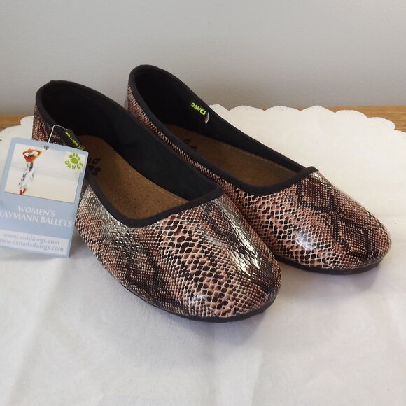Dawgs Shoes - Women's Dawgs Snake Print Kaymann Ballet Flats